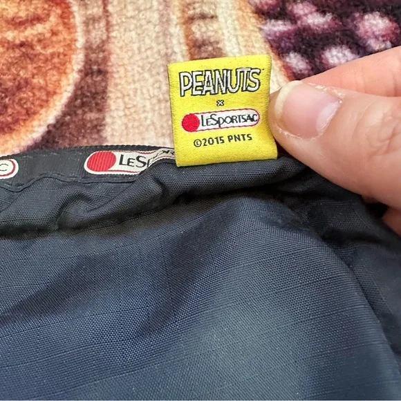 Lesportsac x Peanuts Snoopy Daisy XL Rectangular Cosmetic Bag - Picture 3 of 13